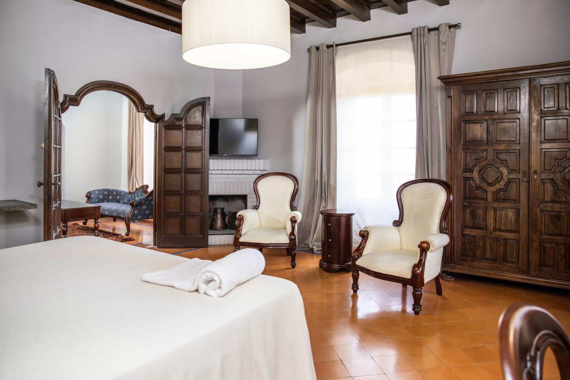 Rvhotels Palau Lo Mirador Torroella de Montgrí Kültér fotó