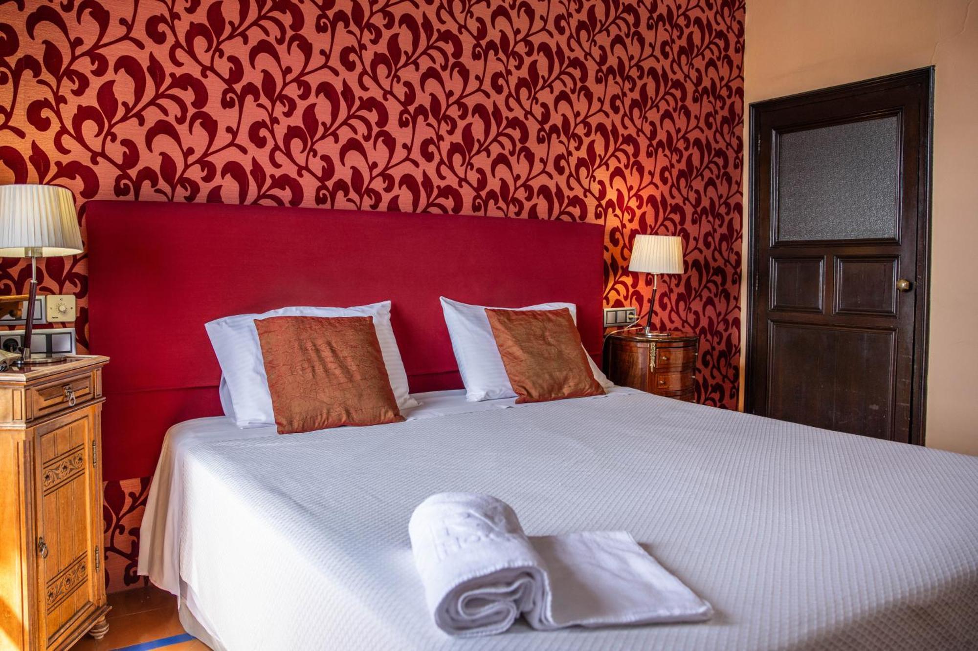 Rvhotels Palau Lo Mirador Torroella de Montgrí Kültér fotó