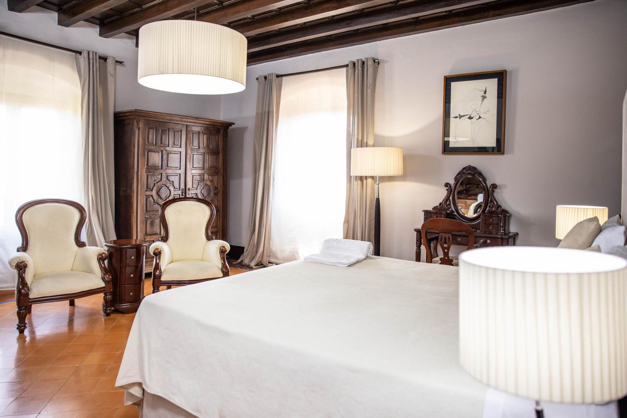 Rvhotels Palau Lo Mirador Torroella de Montgrí Kültér fotó