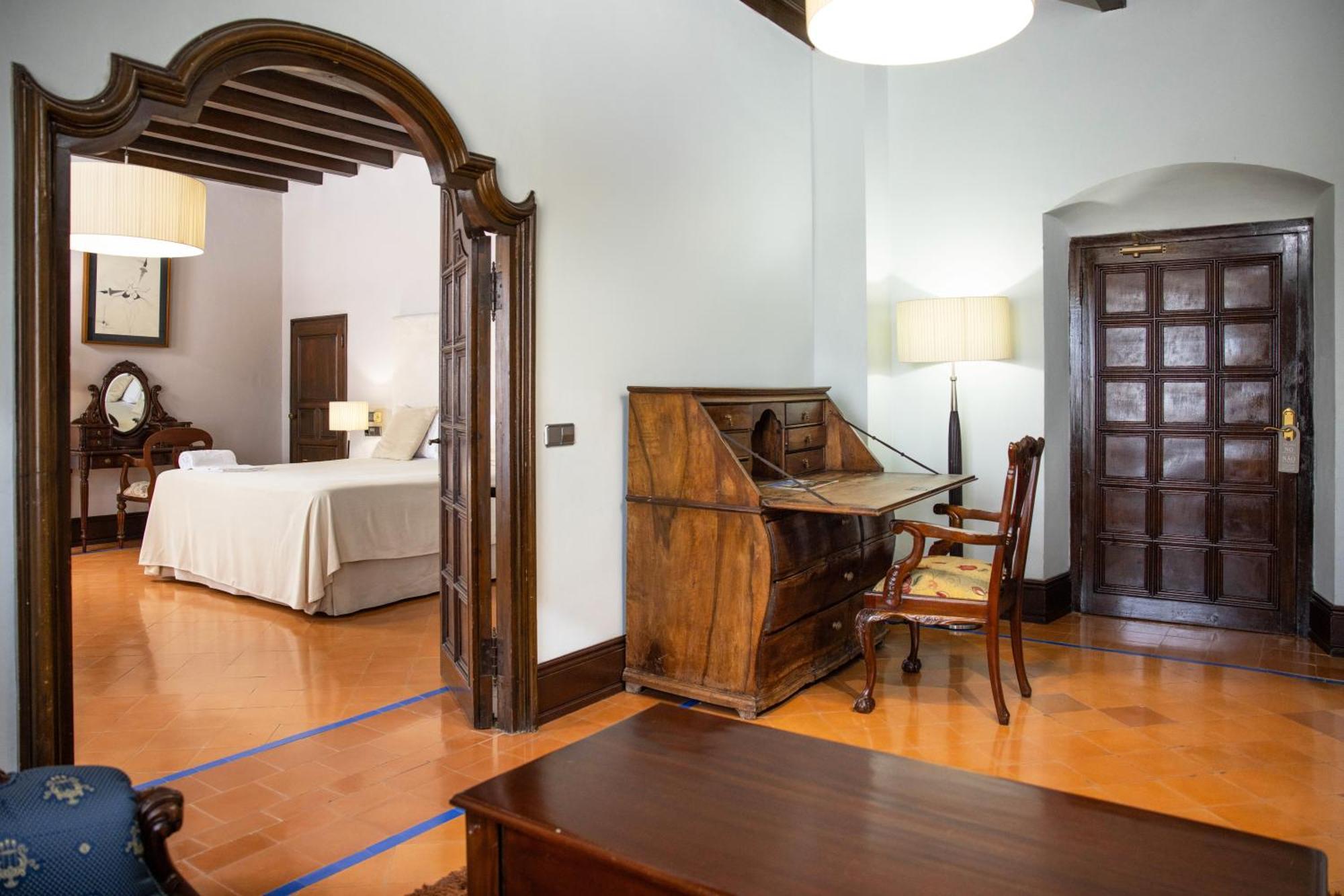 Rvhotels Palau Lo Mirador Torroella de Montgrí Kültér fotó