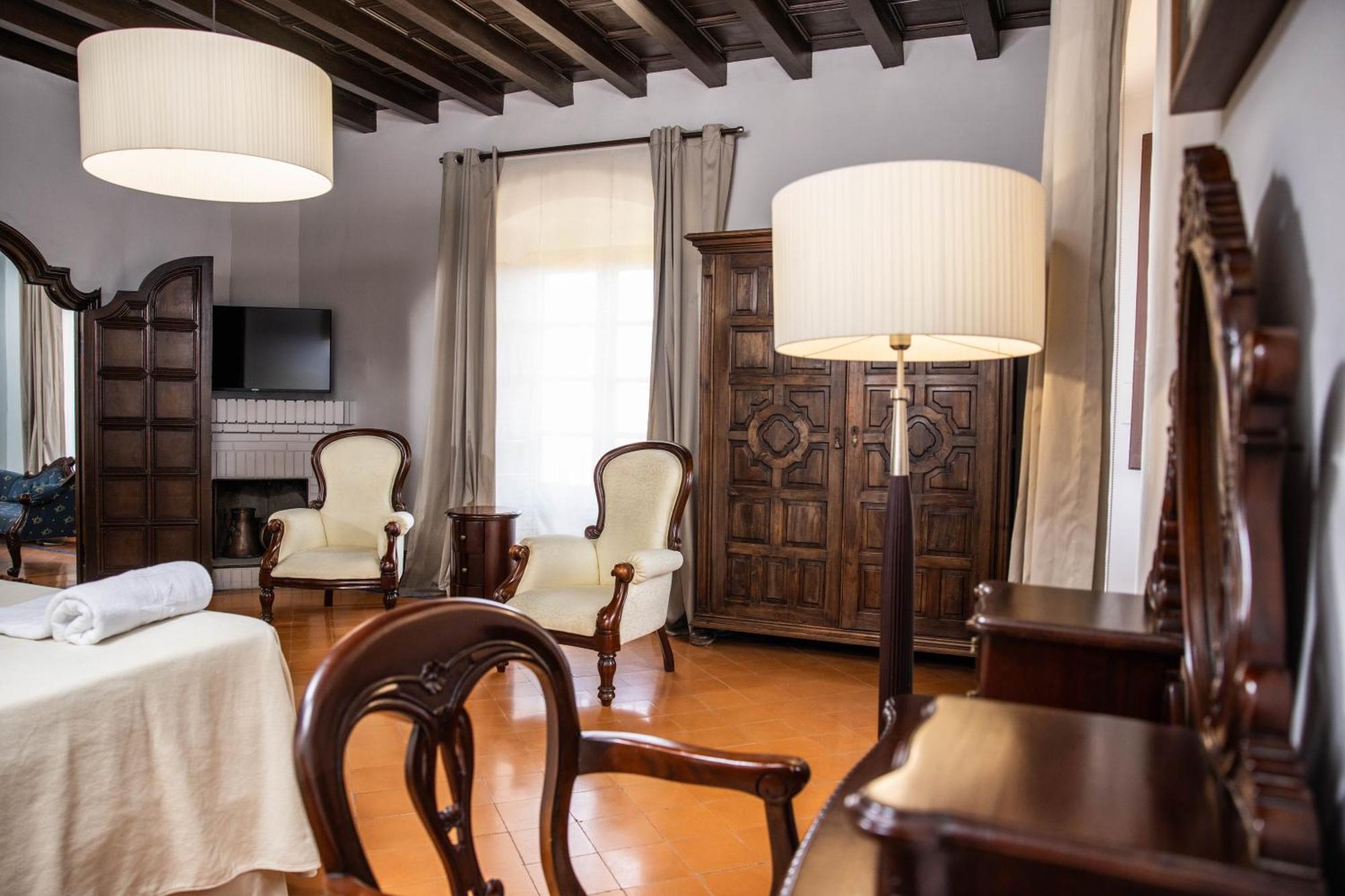 Rvhotels Palau Lo Mirador Torroella de Montgrí Kültér fotó